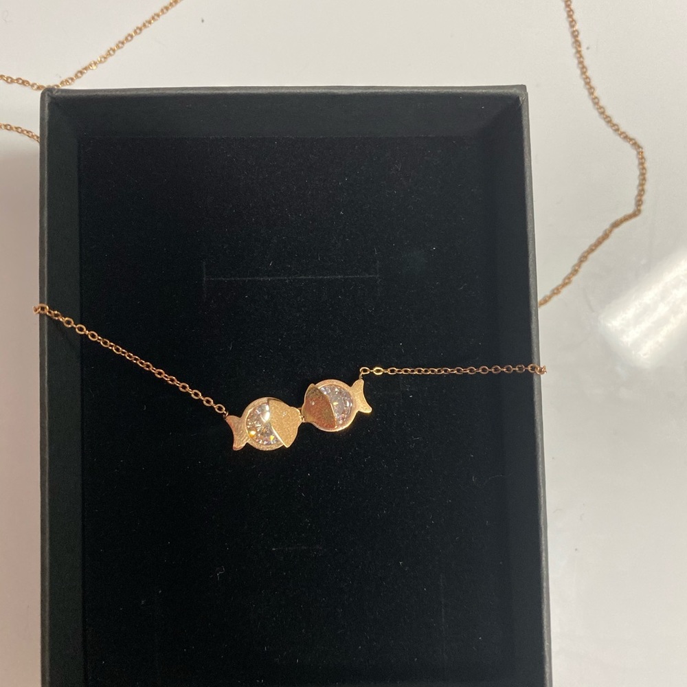 Three necklaces - Picture 6 of 13